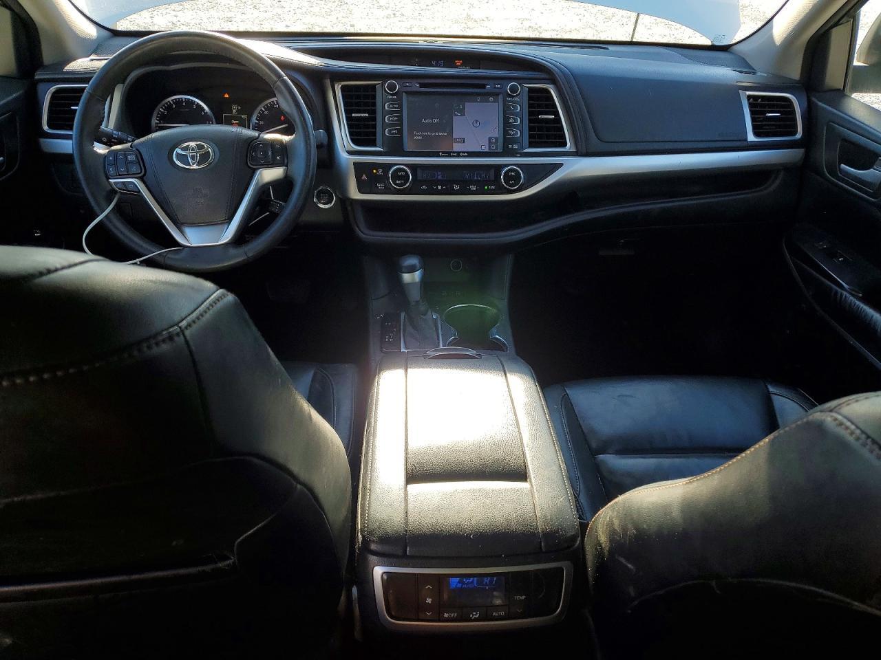 2016 TOYOTA HIGHLANDER