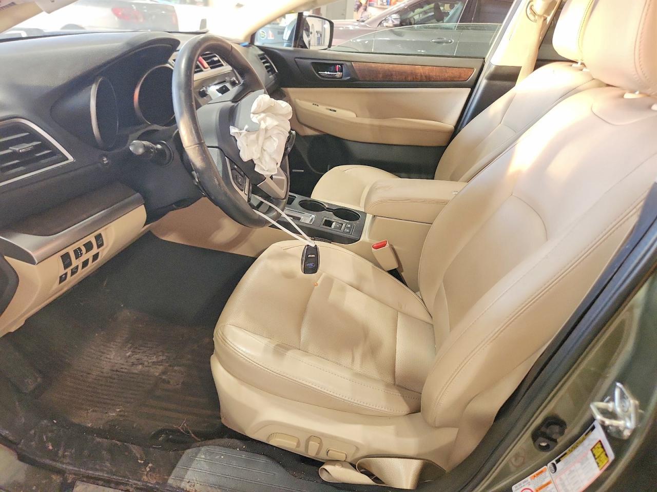 2017 SUBARU Outback