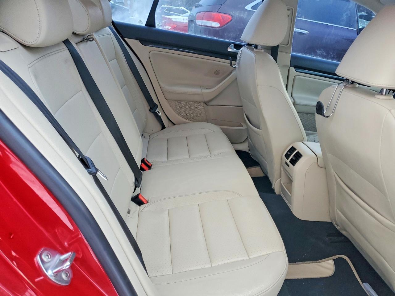 2010 VOLKSWAGEN JETTA