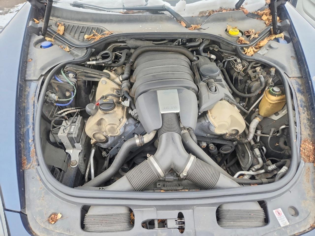 2012 PORSCHE Panamera