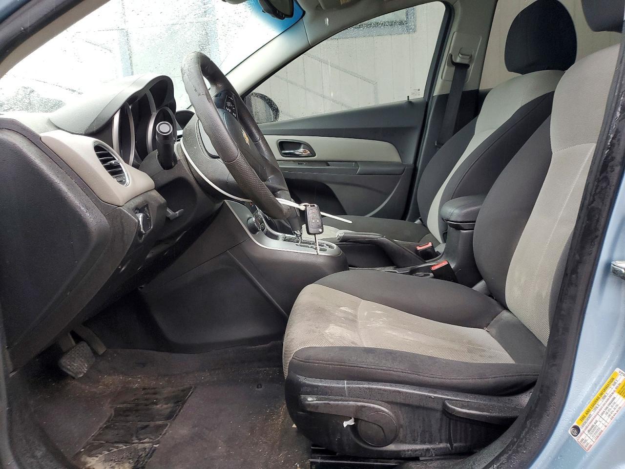 2011 CHEVROLET CRUZE