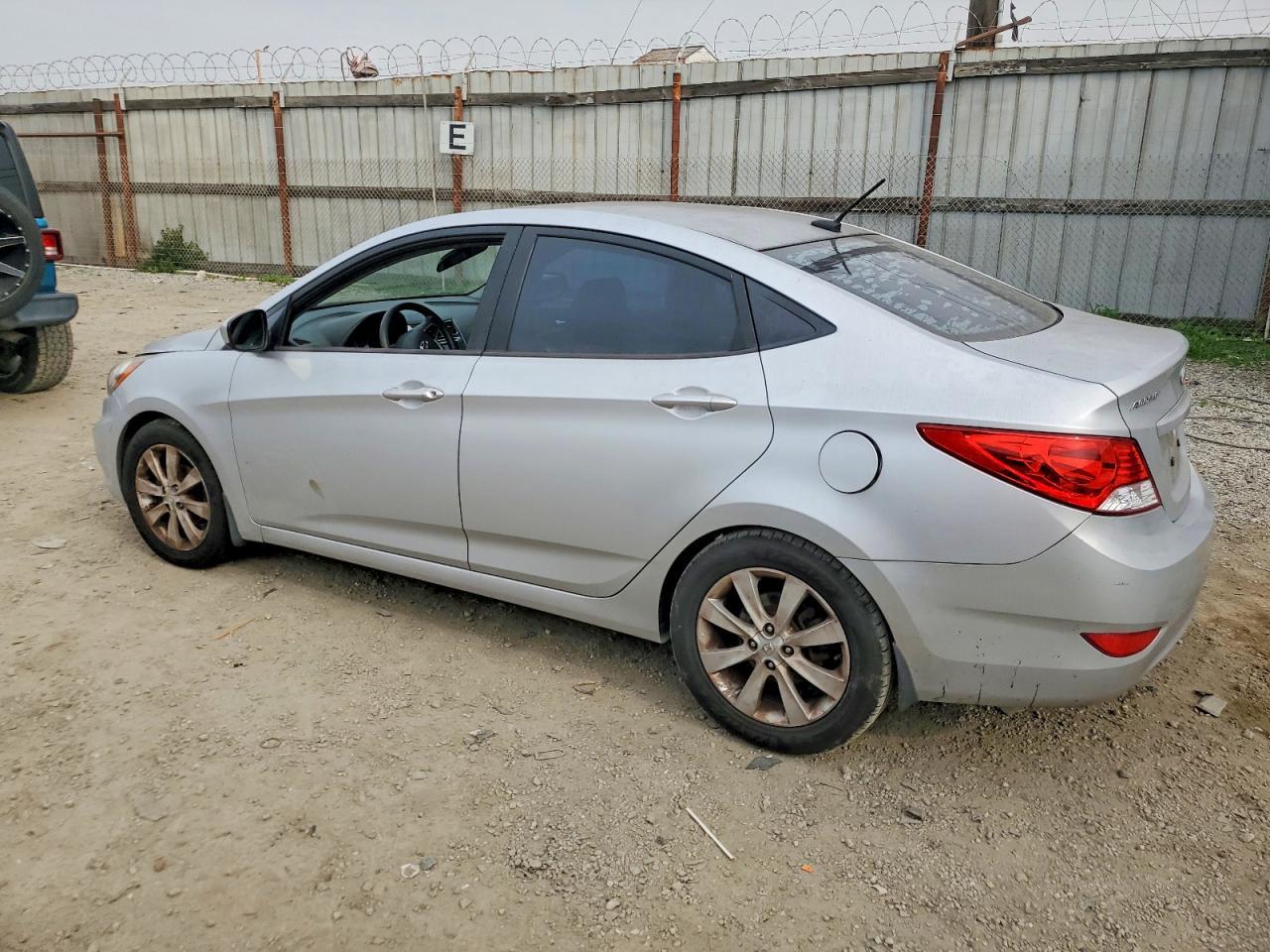 2012 HYUNDAI ACCENT