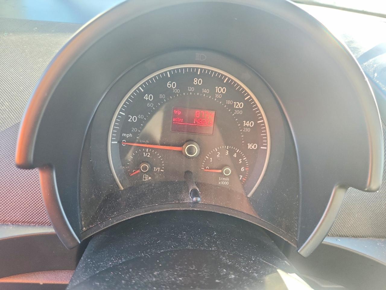 2010 VOLKSWAGEN Beetle