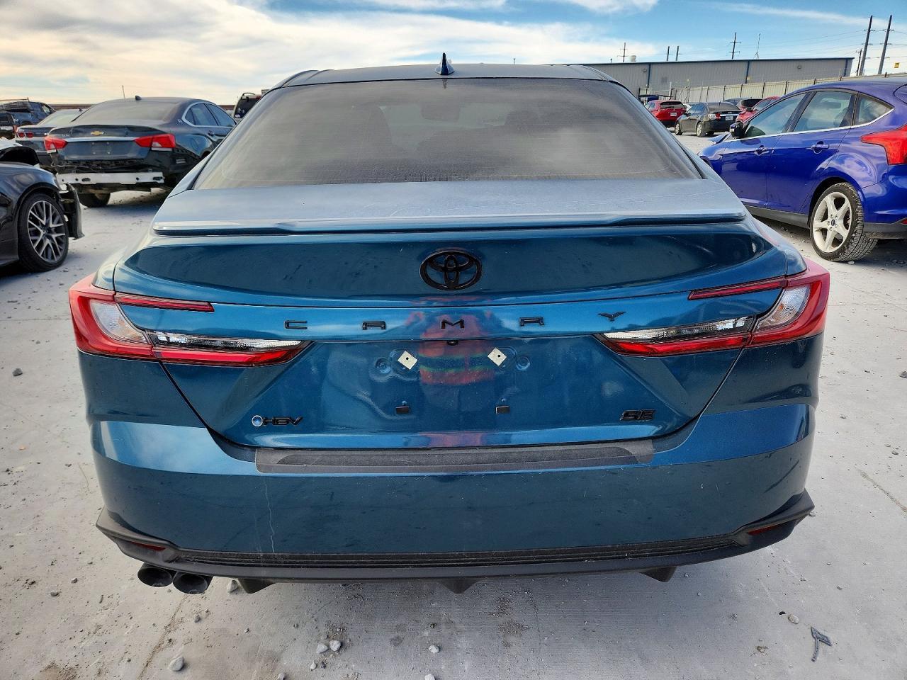 2025 TOYOTA CAMRY