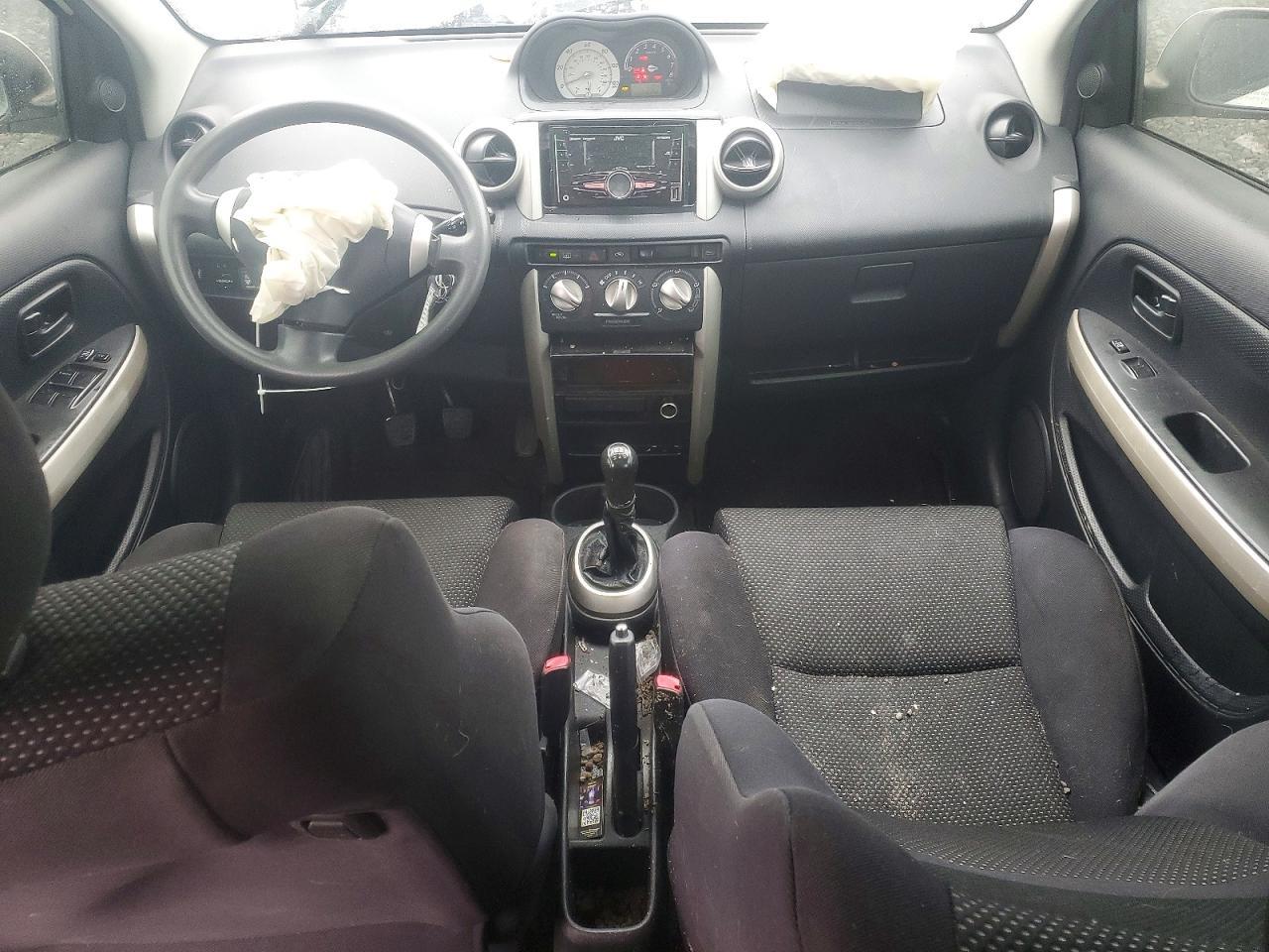 2005 TOYOTA SCION