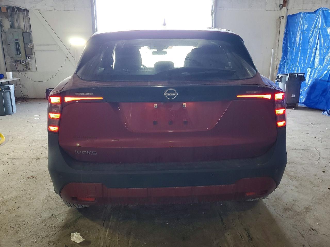 2025 NISSAN KICKS
