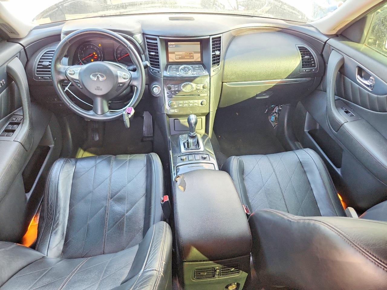 2010 INFINITI FX35