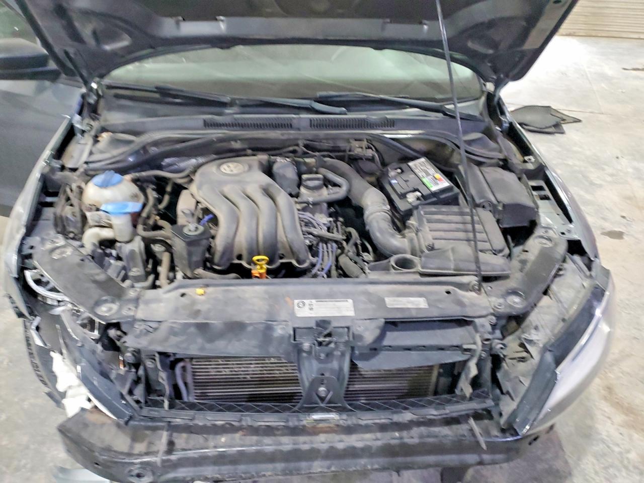 2015 VOLKSWAGEN JETTA