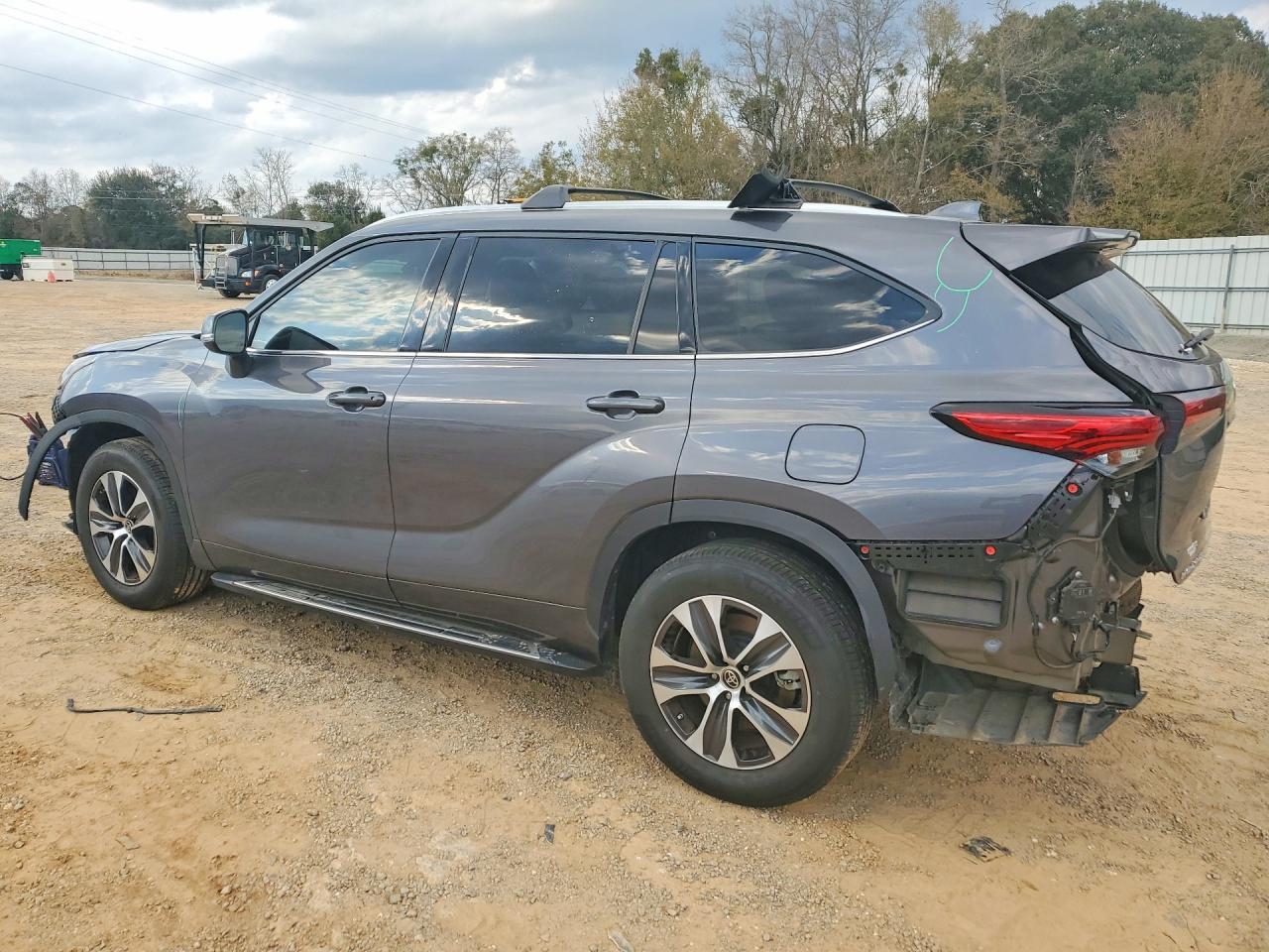 2021 TOYOTA HIGHLANDER