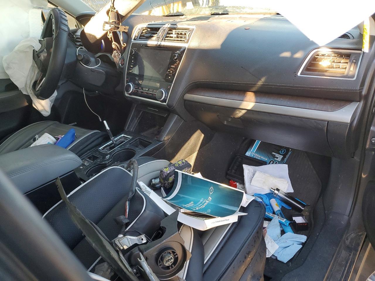 2018 SUBARU Outback