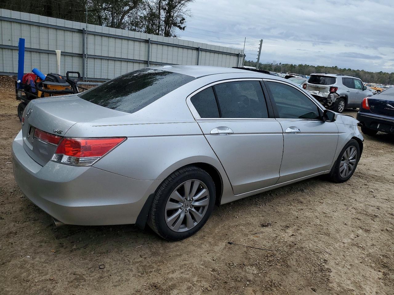 2012 HONDA ACCORD