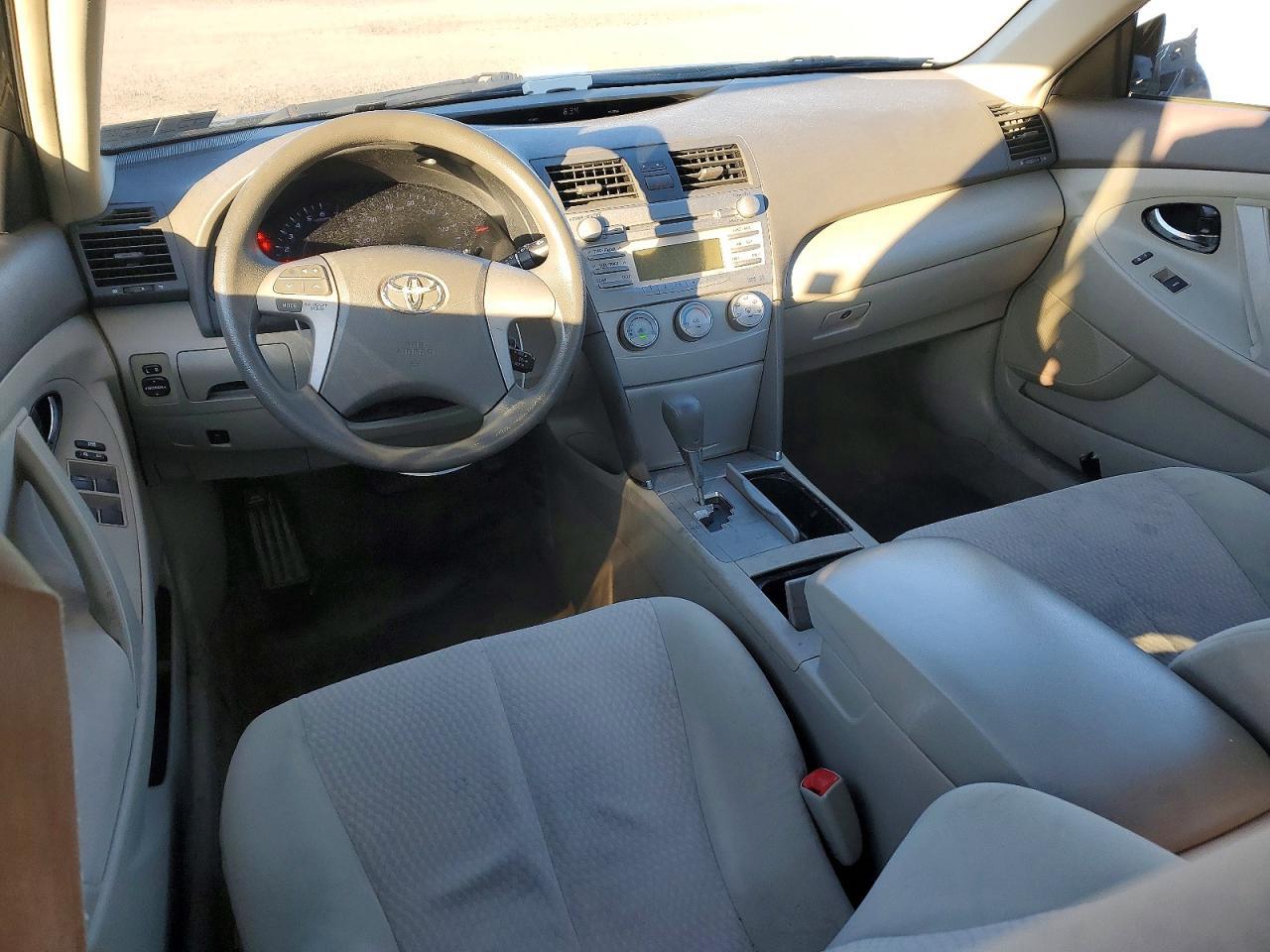 2011 TOYOTA CAMRY