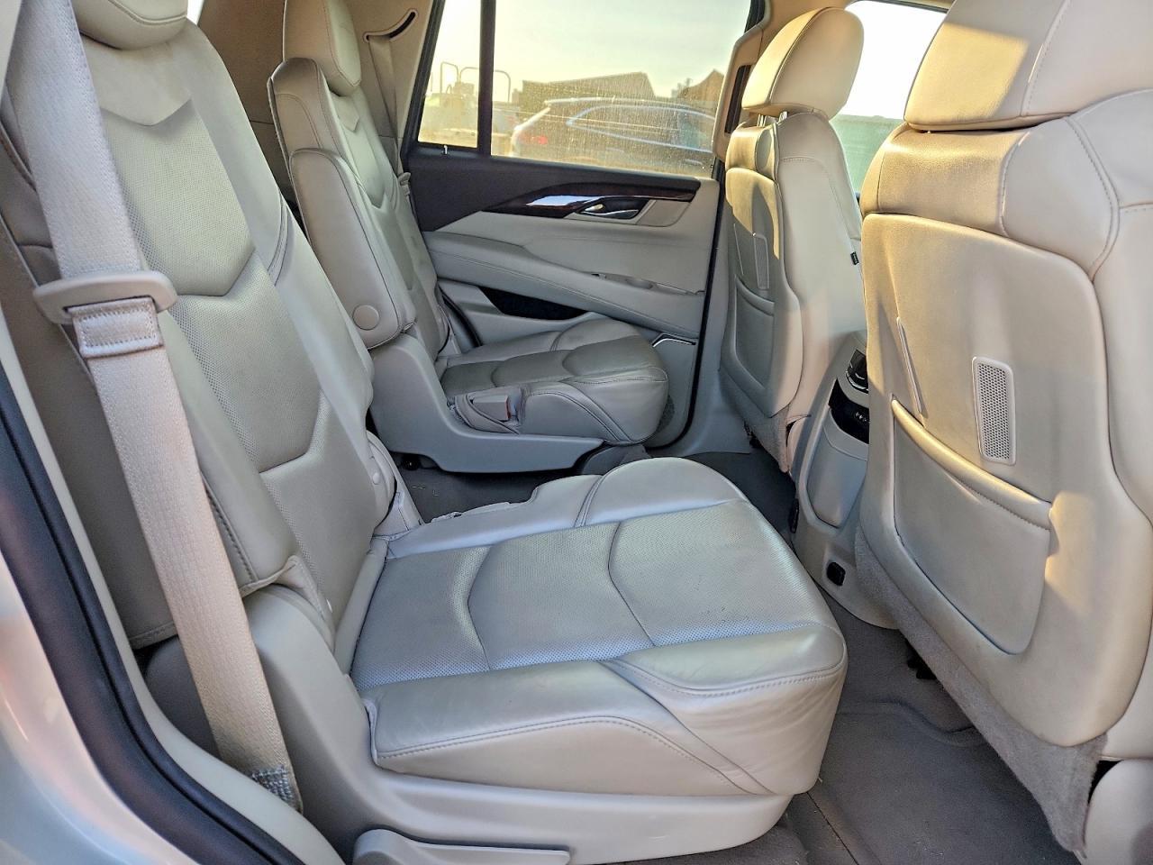 2015 CADILLAC ESCALADE
