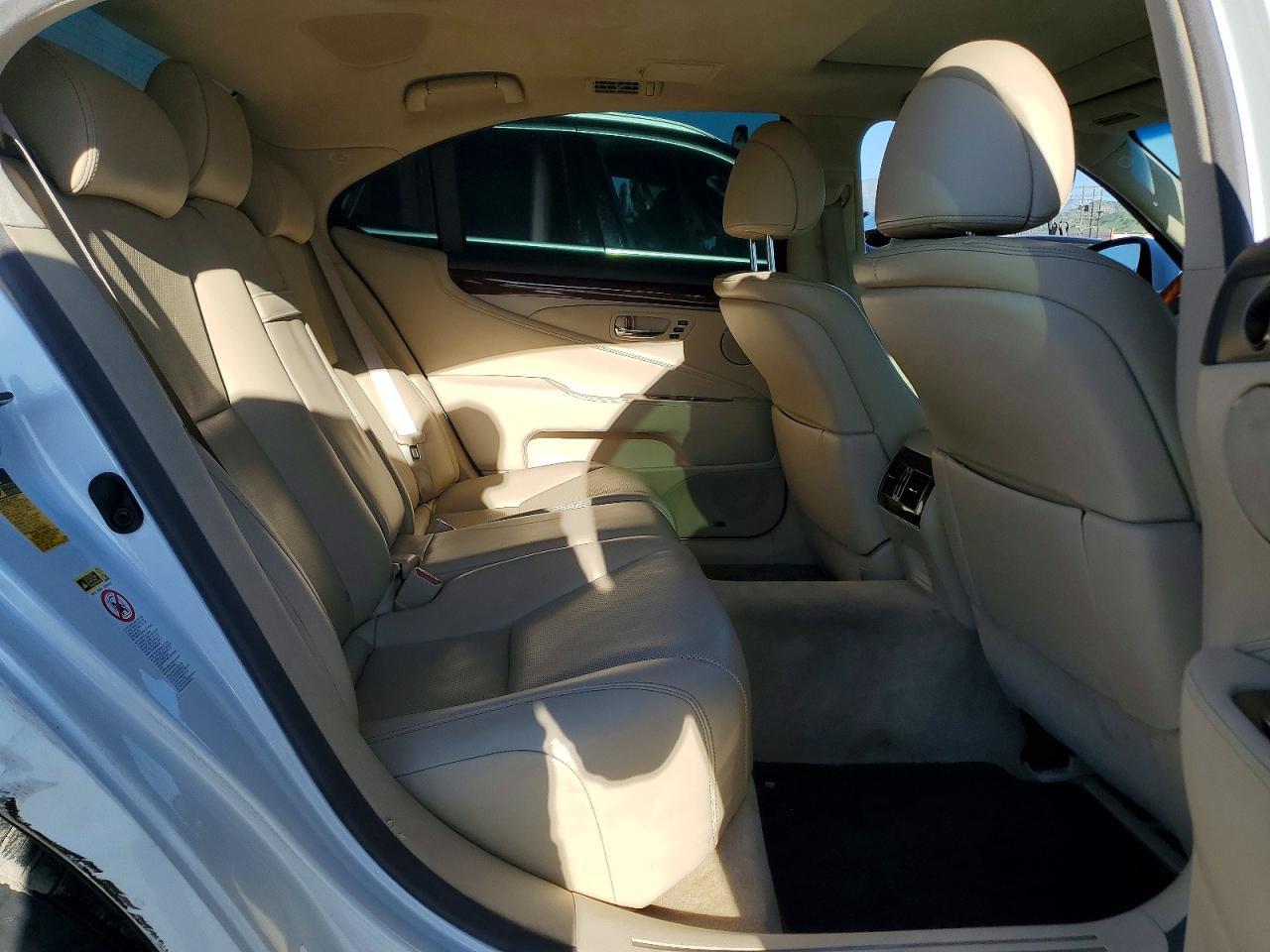 2014 LEXUS LS 460