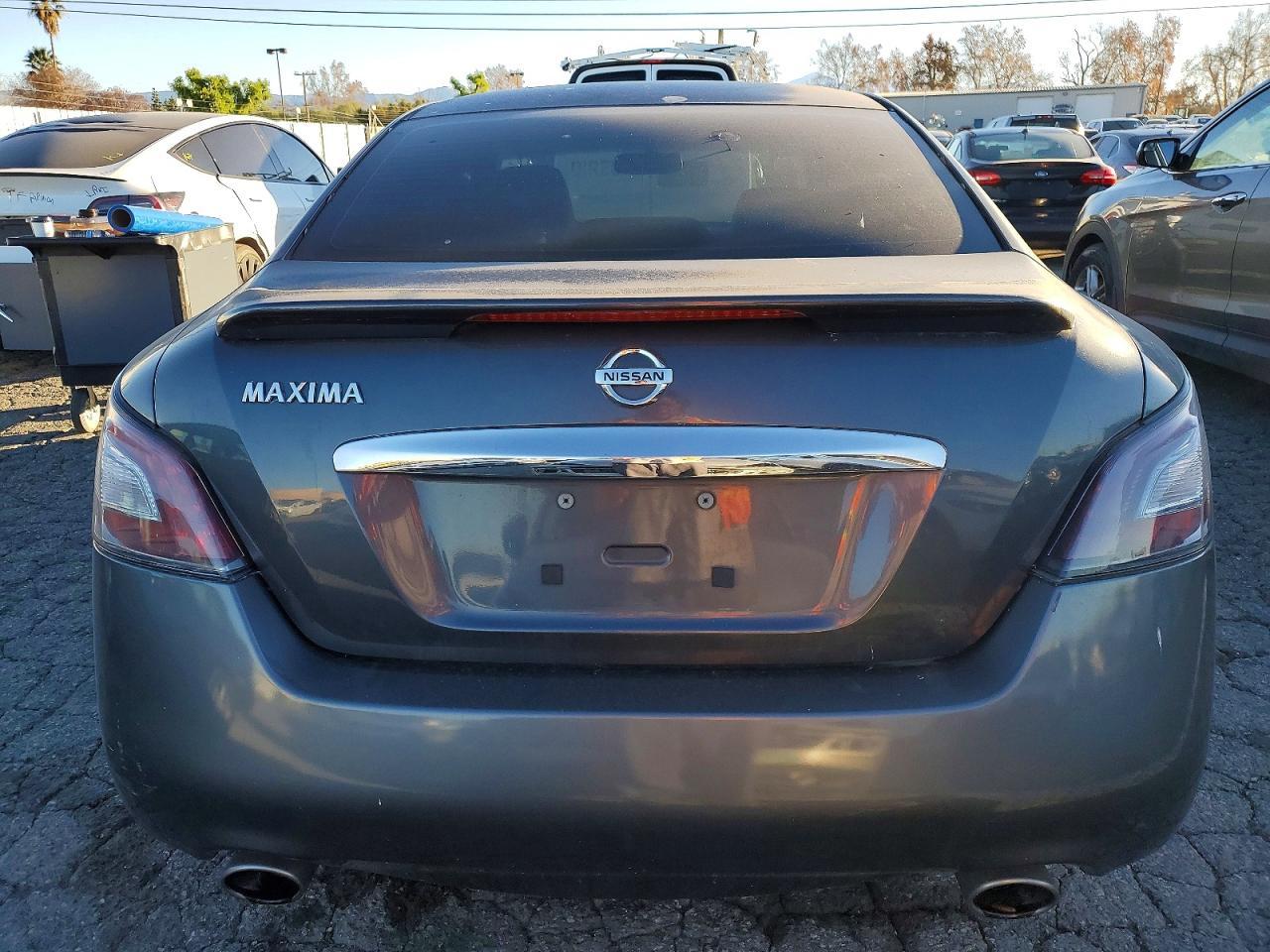 2013 NISSAN Maxima