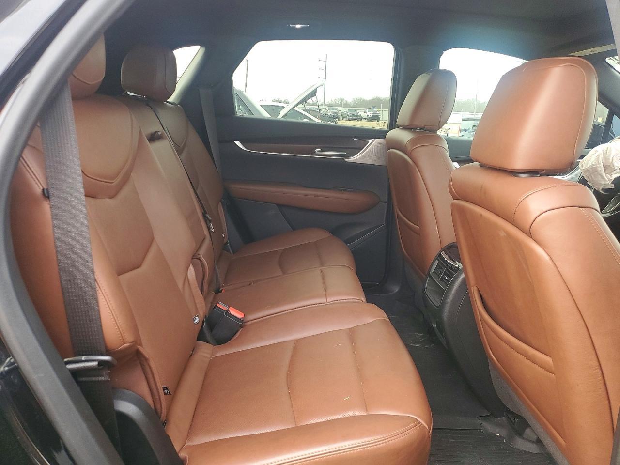 2022 CADILLAC XT5