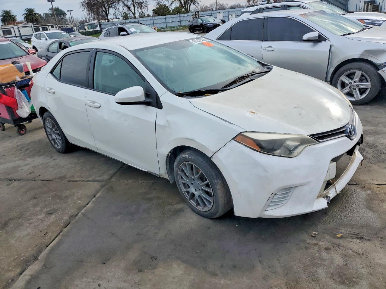 2015 TOYOTA COROLLA