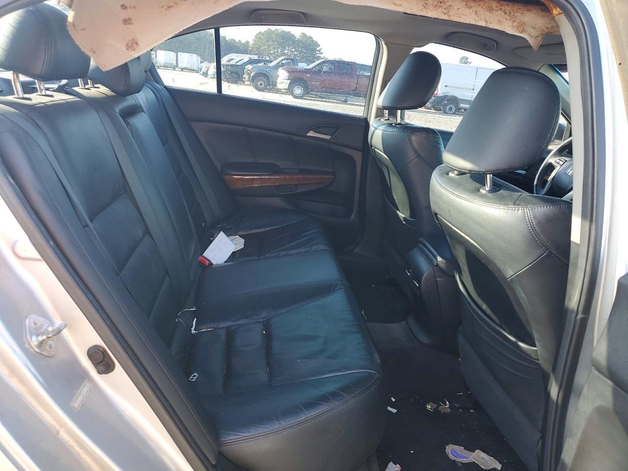 2011 HONDA ACCORD