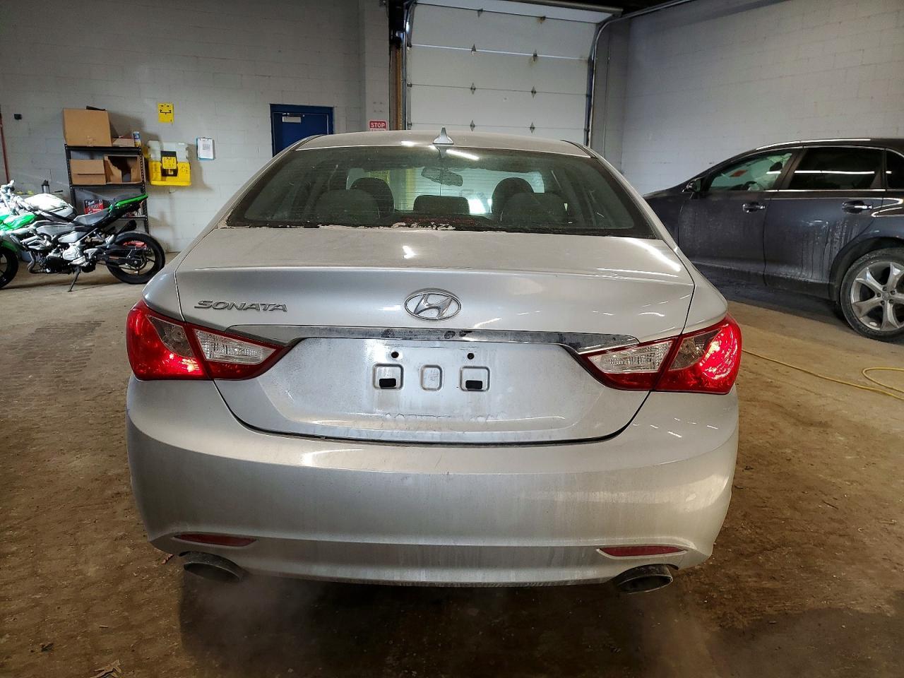2013 HYUNDAI SONATA