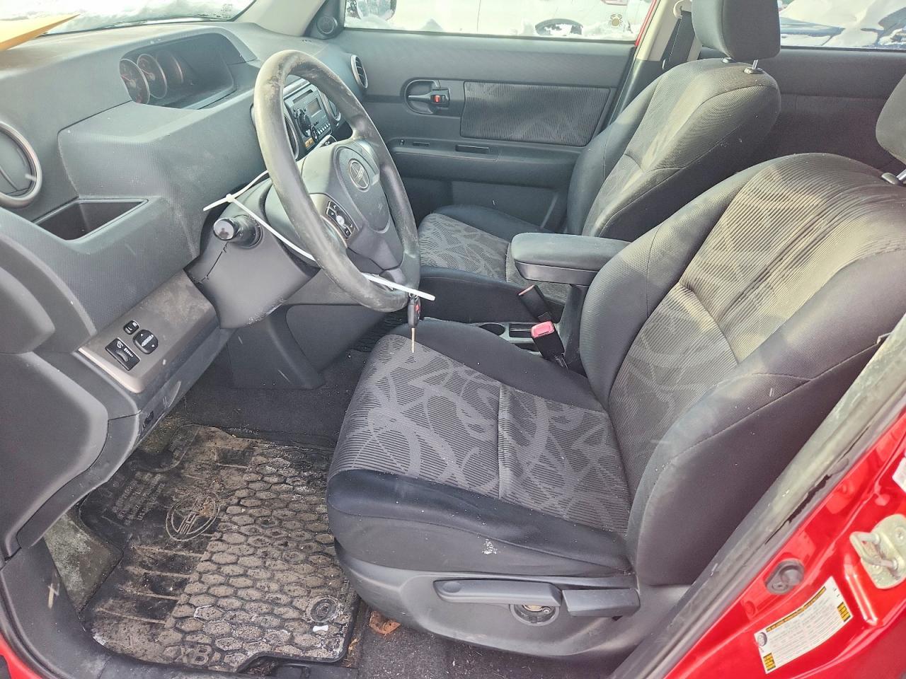2013 TOYOTA SCION