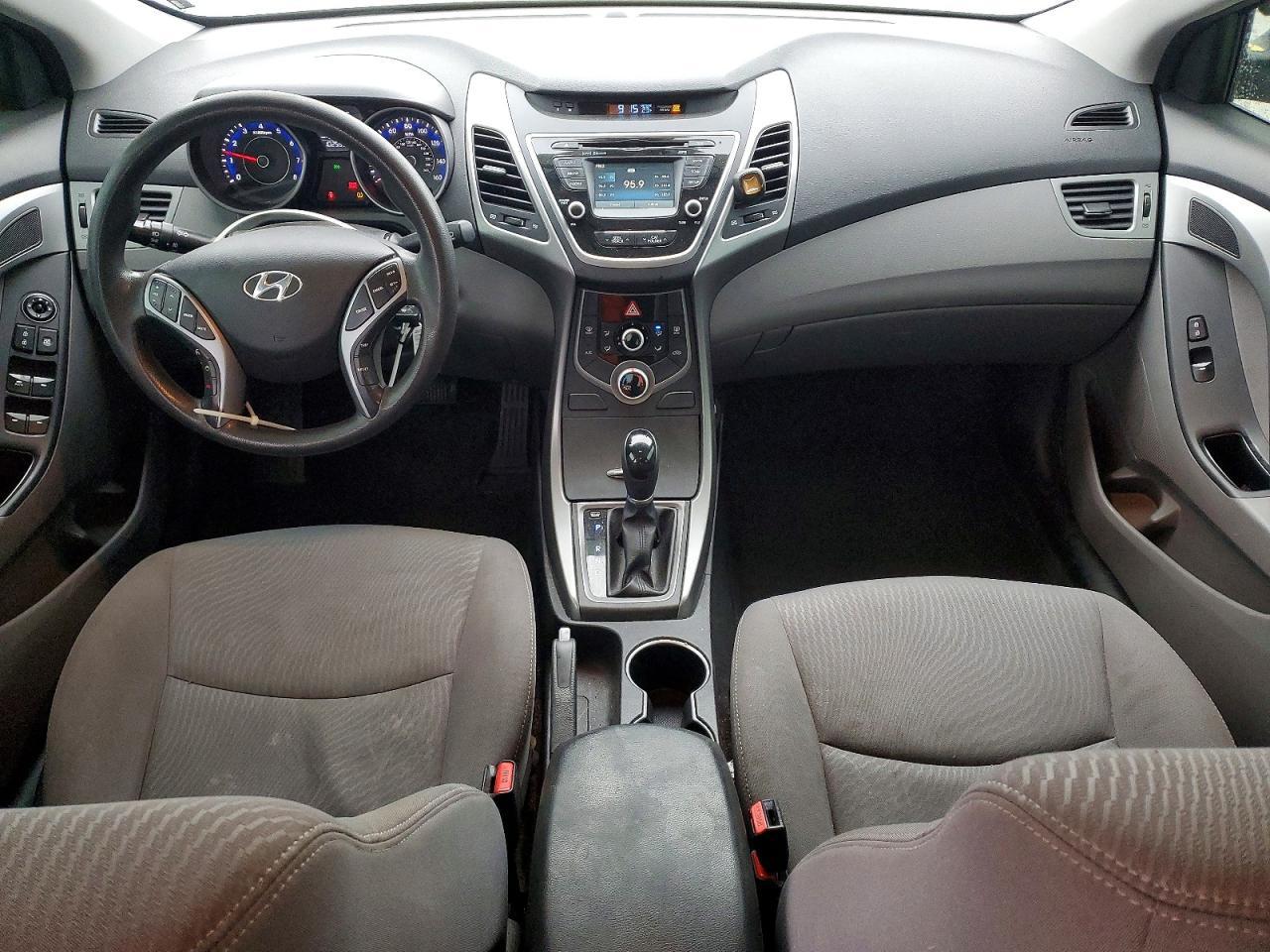 2016 HYUNDAI ELANTRA