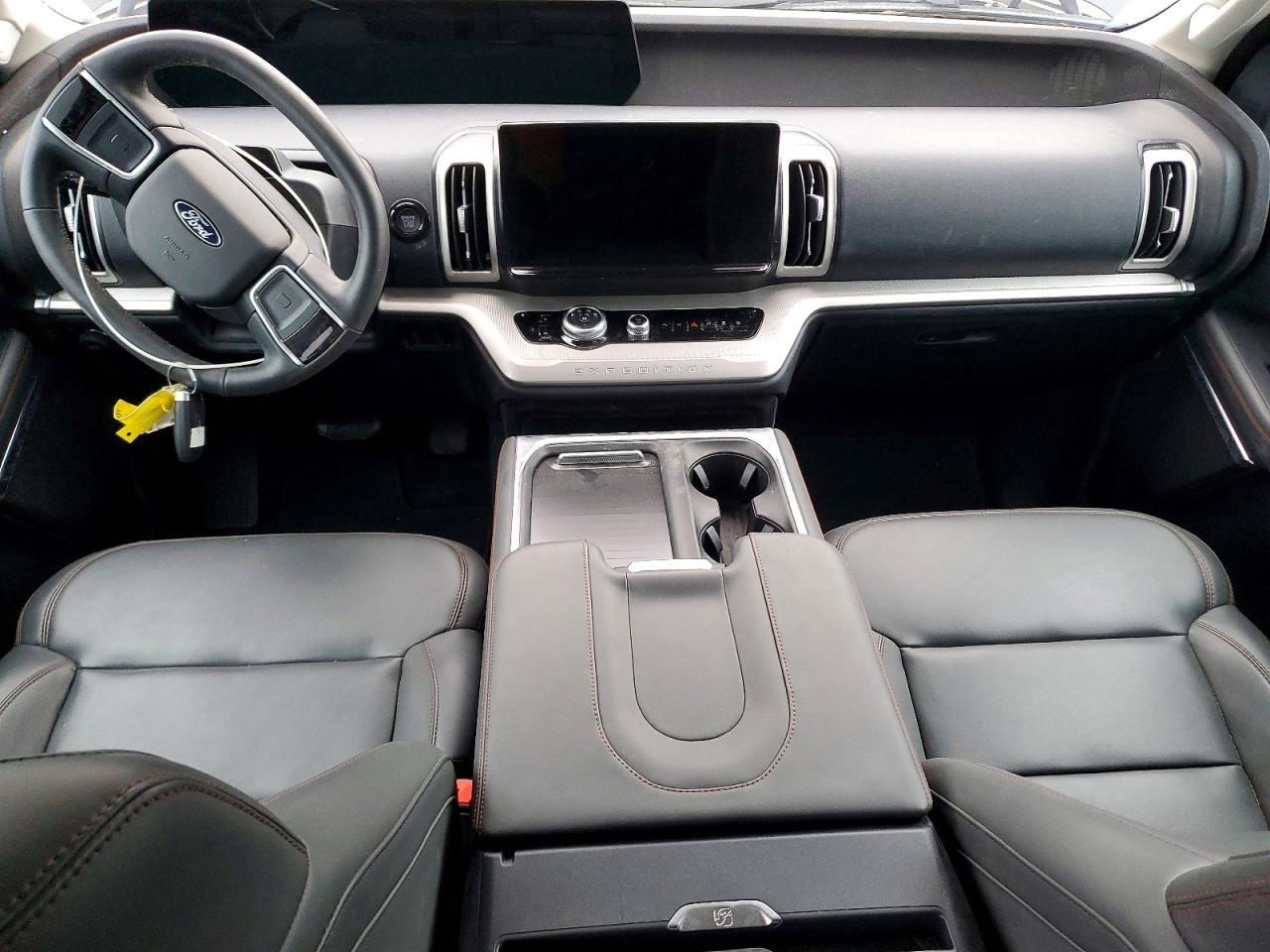 2025 FORD Expedition