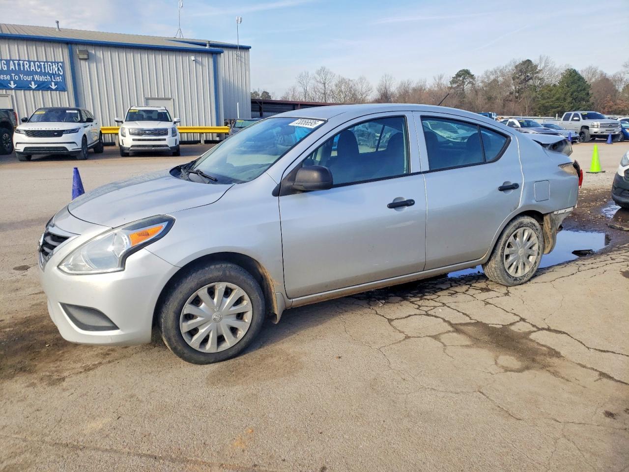 2015 NISSAN VERSA
