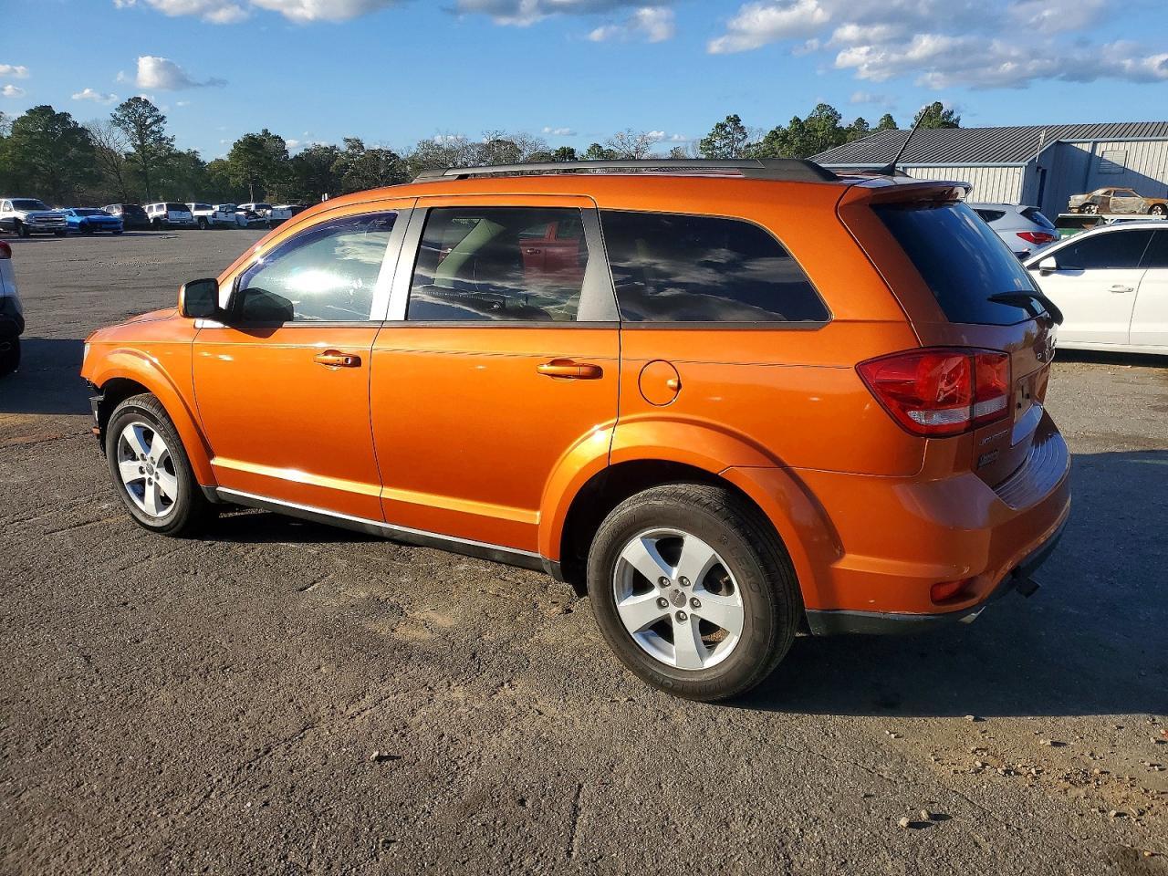 2011 DODGE JOURNEY