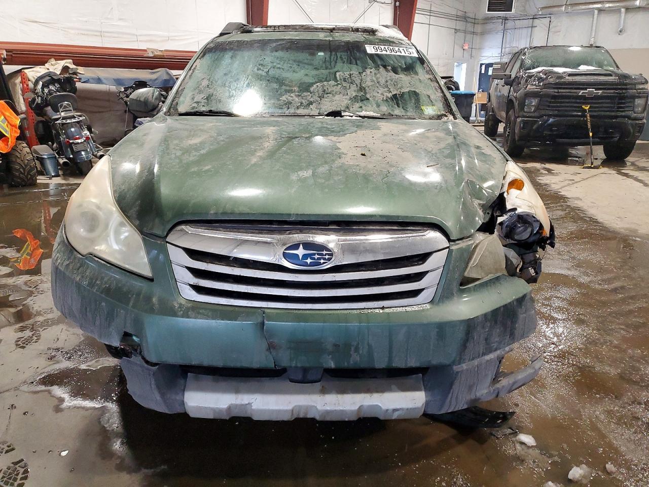 2010 SUBARU Outback