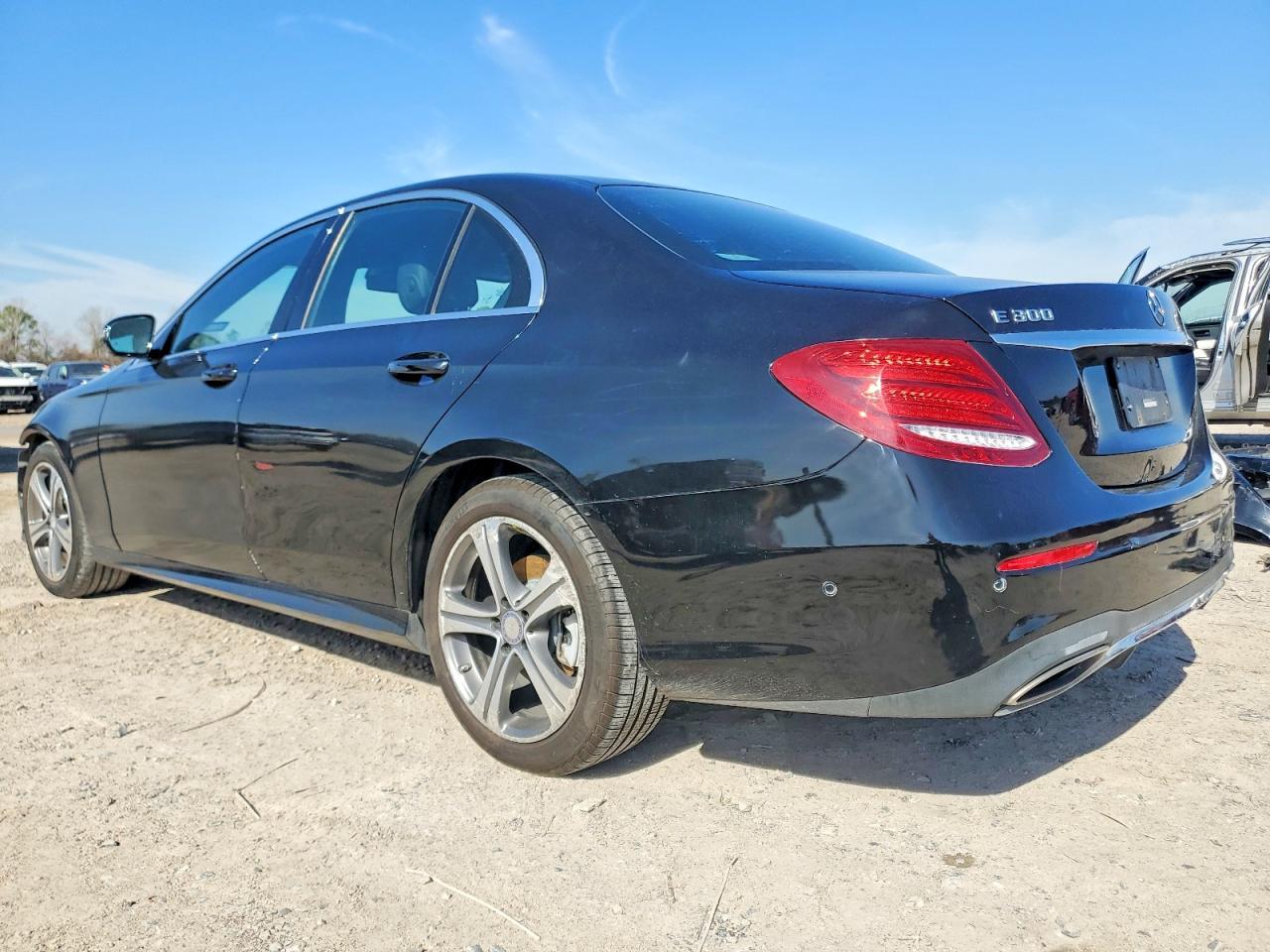 2017 MERCEDES-BENZ E-Class