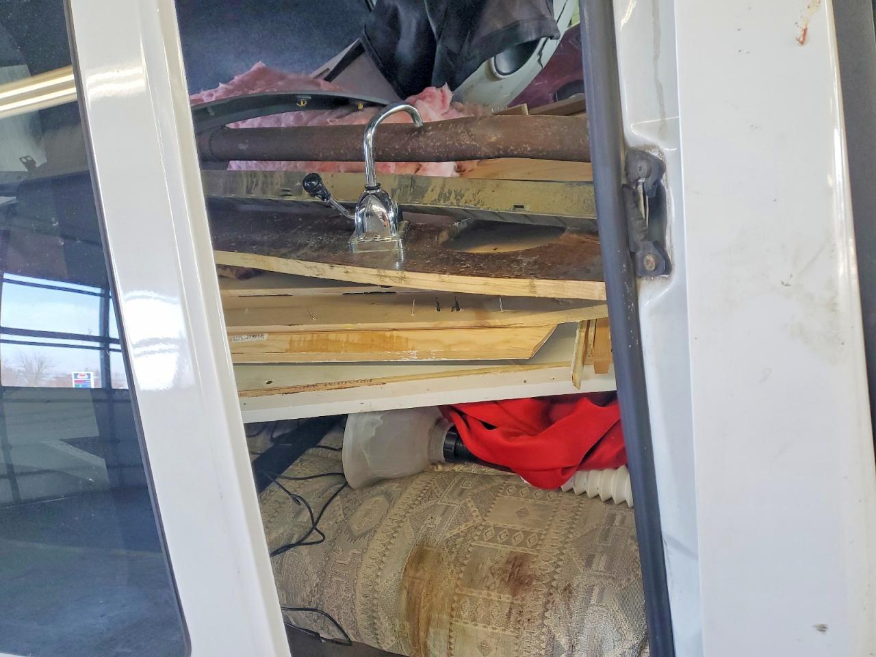 2010 FORD TRANSIT CONNECT