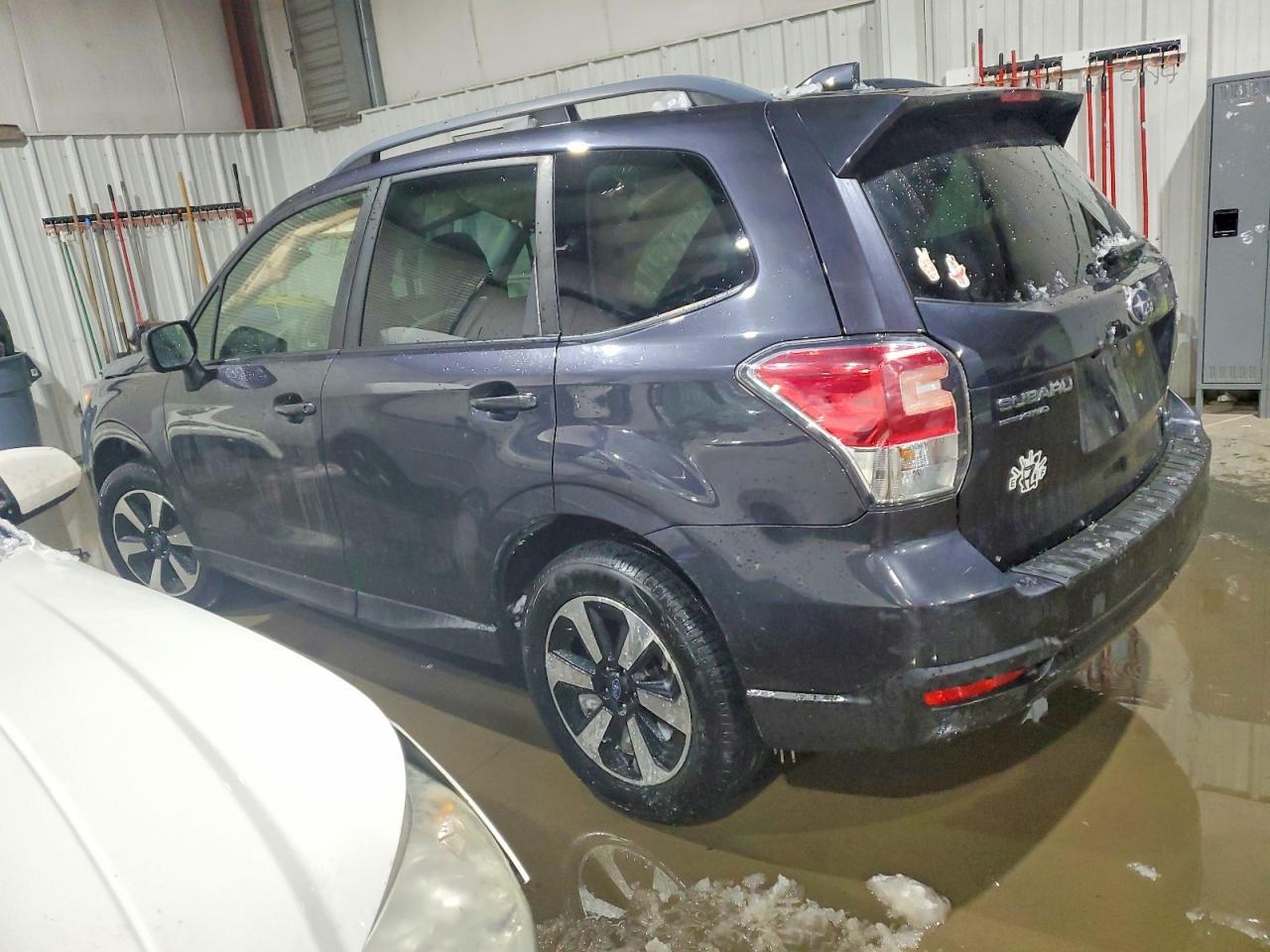 2018 SUBARU FORESTER