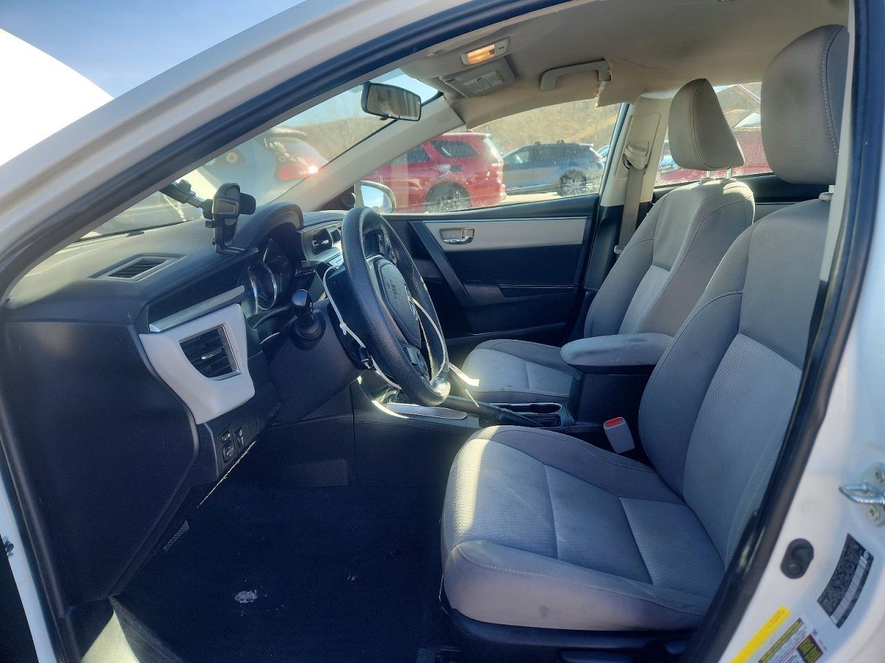 2015 TOYOTA COROLLA
