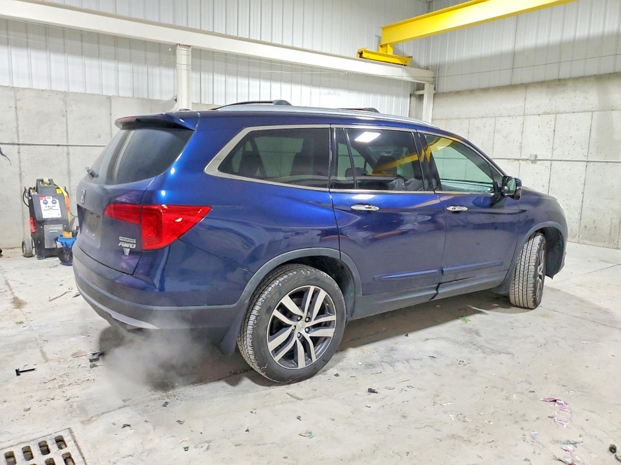 2017 HONDA PILOT