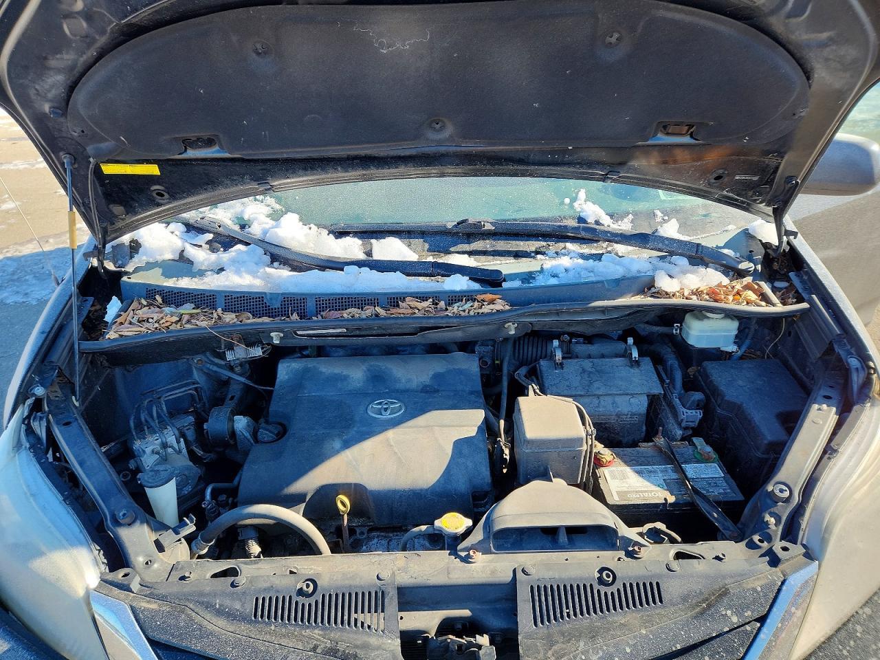 2013 TOYOTA SIENNA