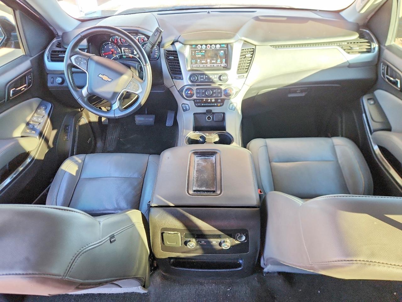 2016 CHEVROLET Suburban