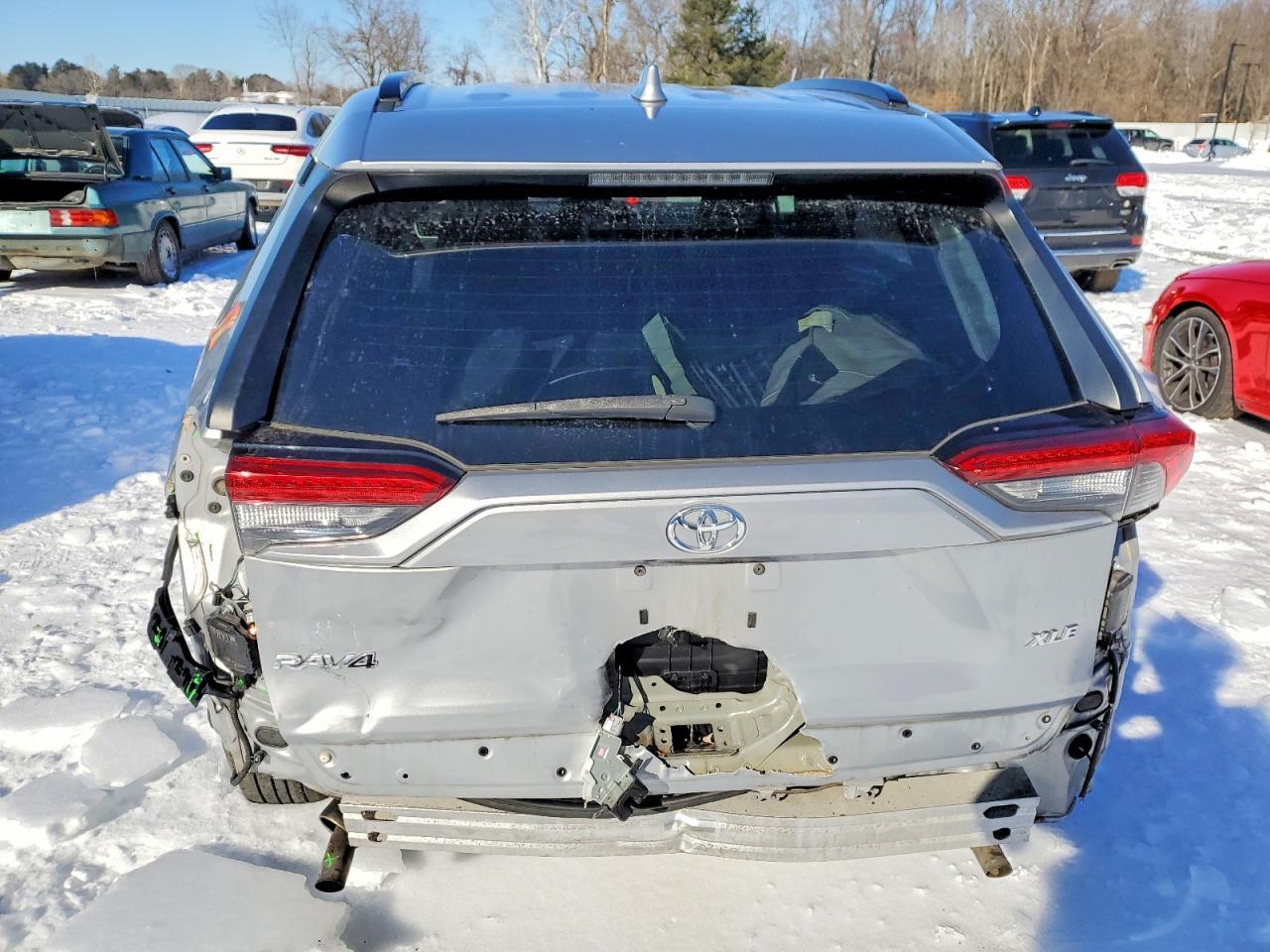 2019 TOYOTA RAV4