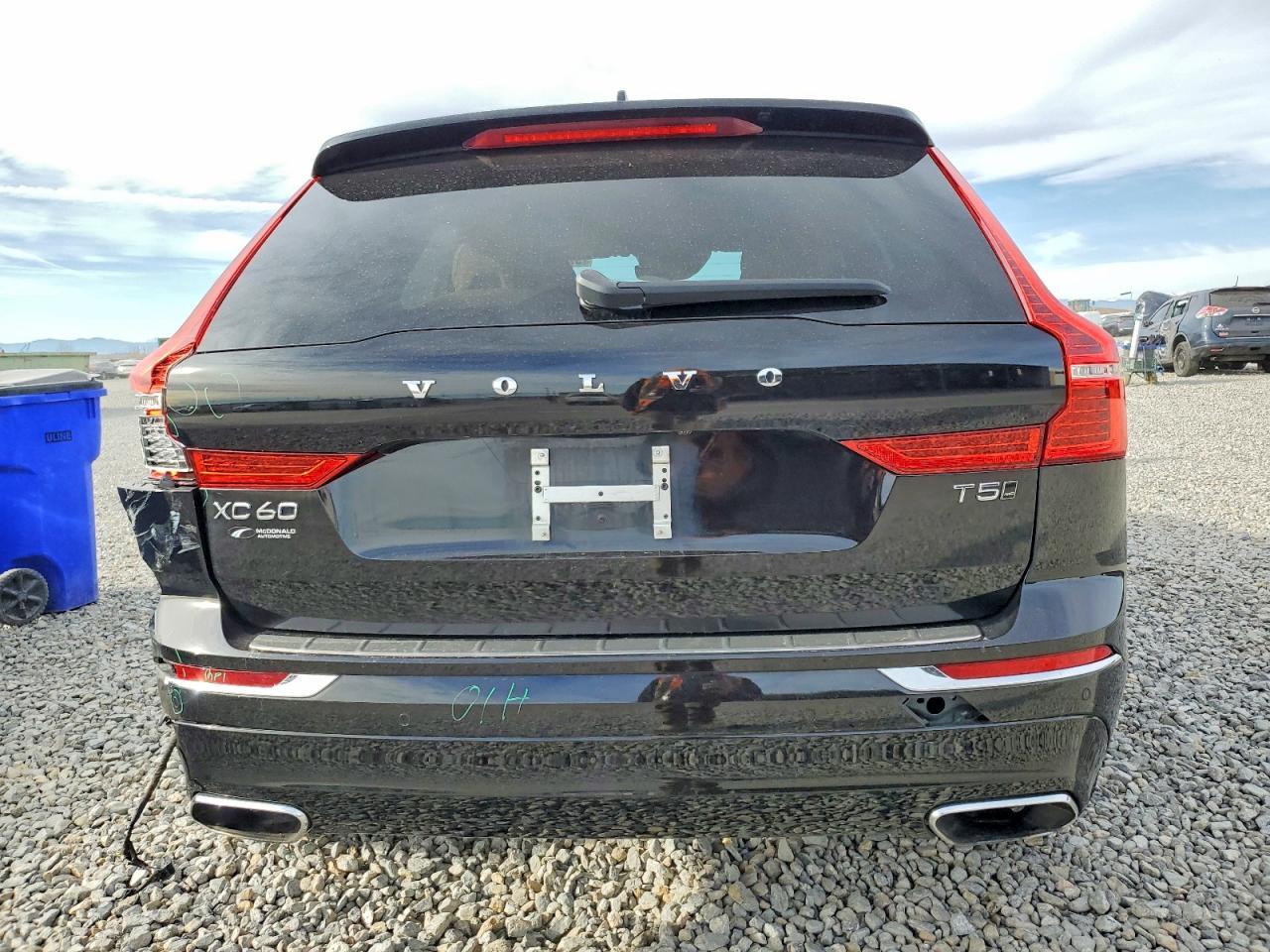 2021 VOLVO XC60