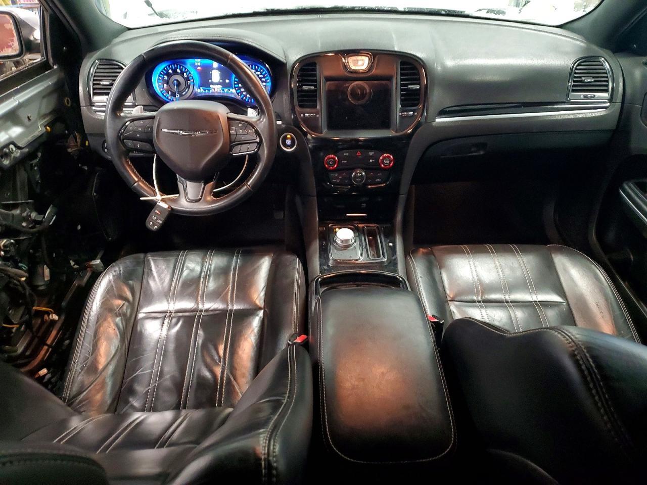 2018 CHRYSLER 300