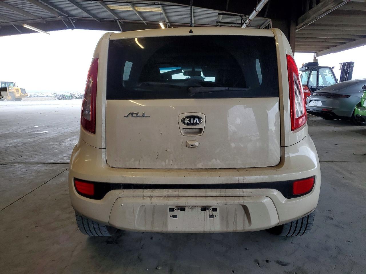 2013 KIA SOUL