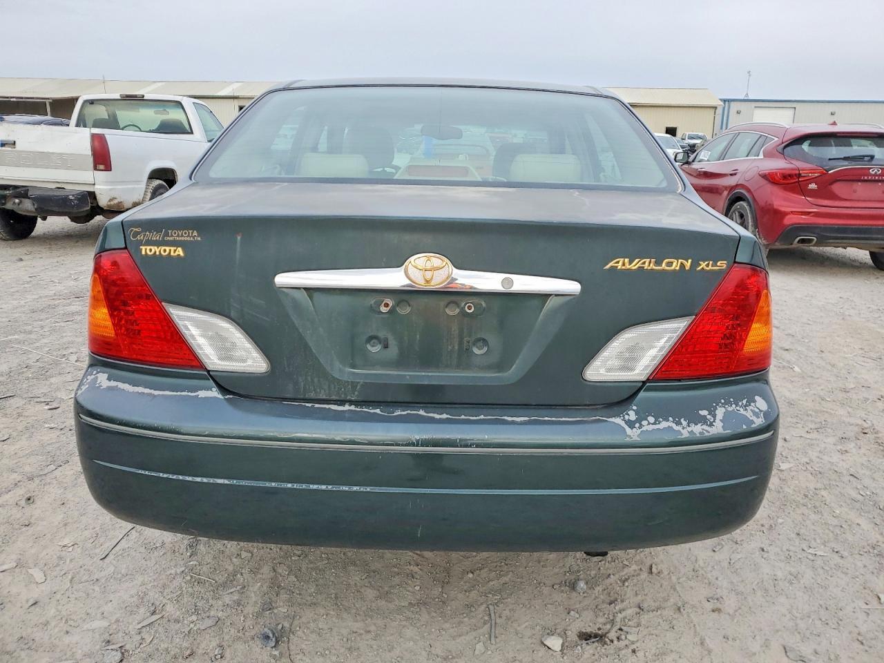 2001 TOYOTA Avalon