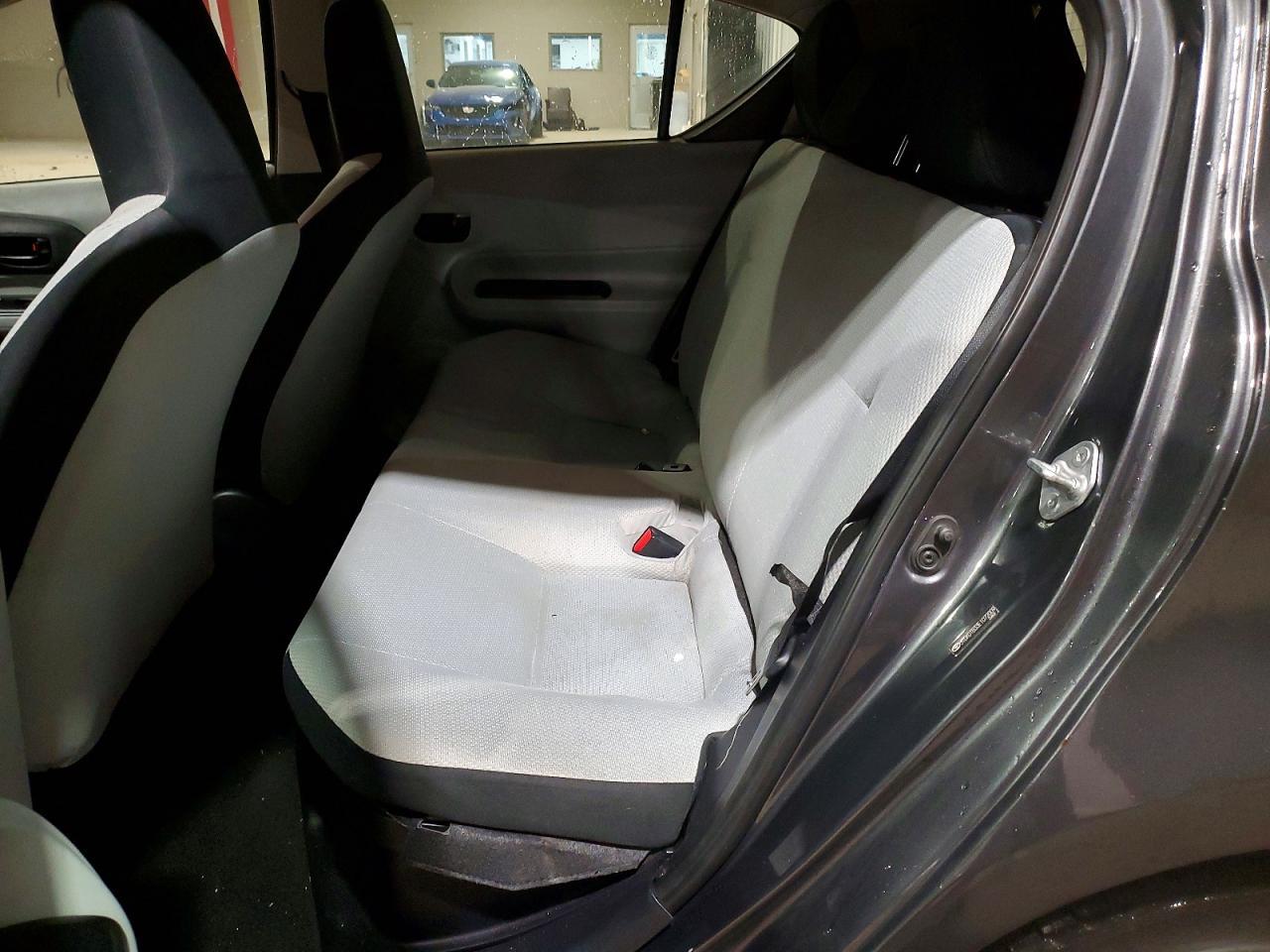 2014 TOYOTA Prius c
