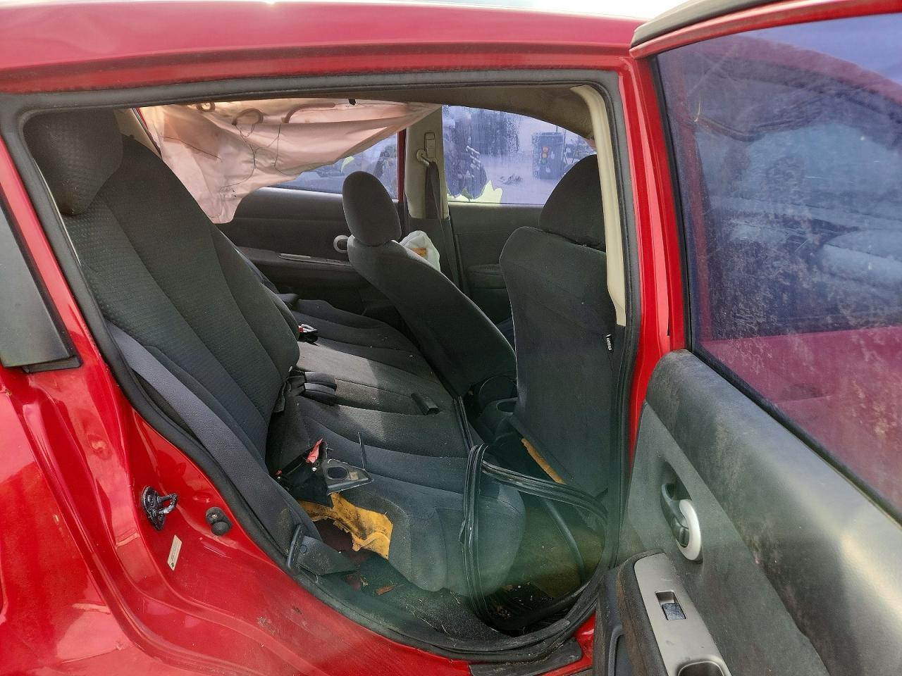 2012 NISSAN VERSA