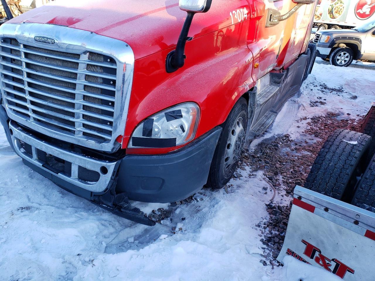 2015 FREIGHTLINER CASCADIA