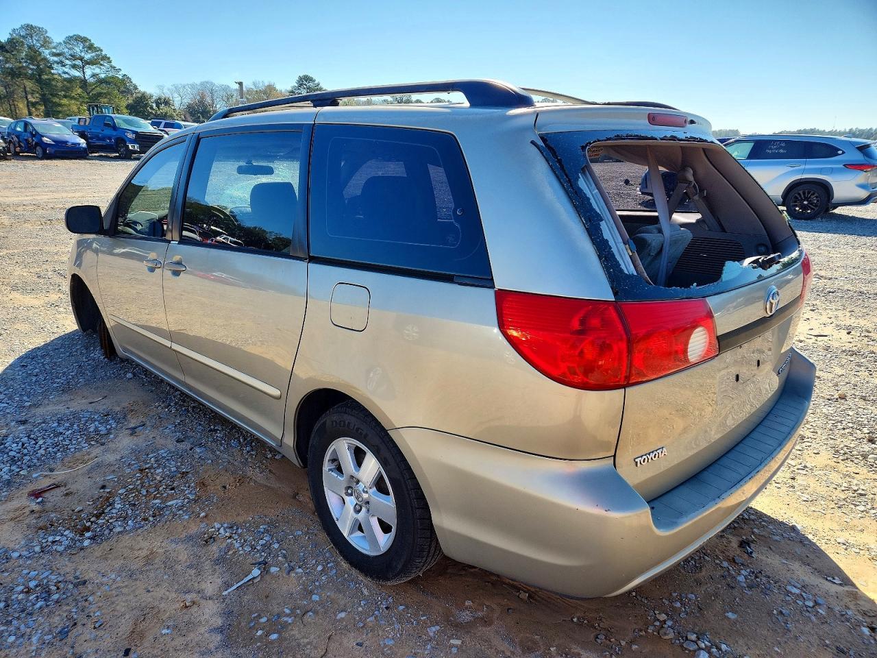 2006 TOYOTA SIENNA