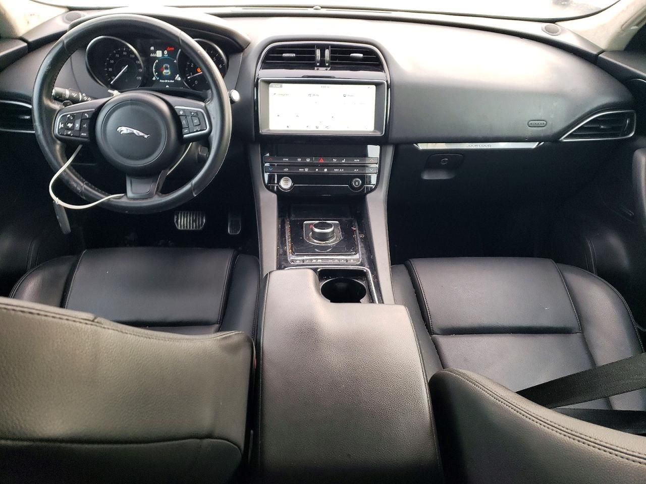 2019 JAGUAR F-Pace