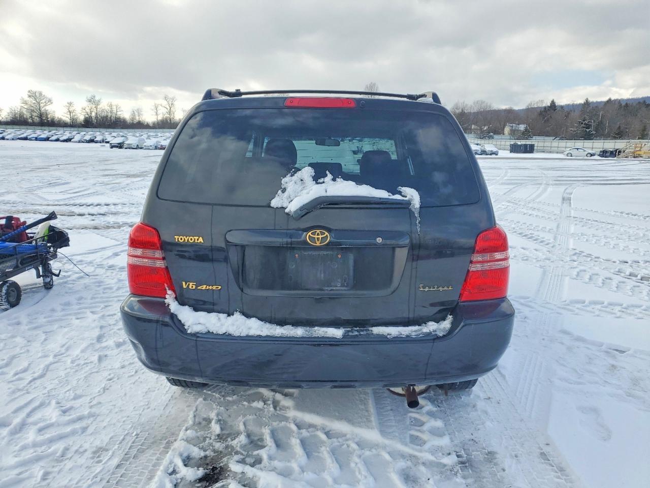 2003 TOYOTA HIGHLANDER