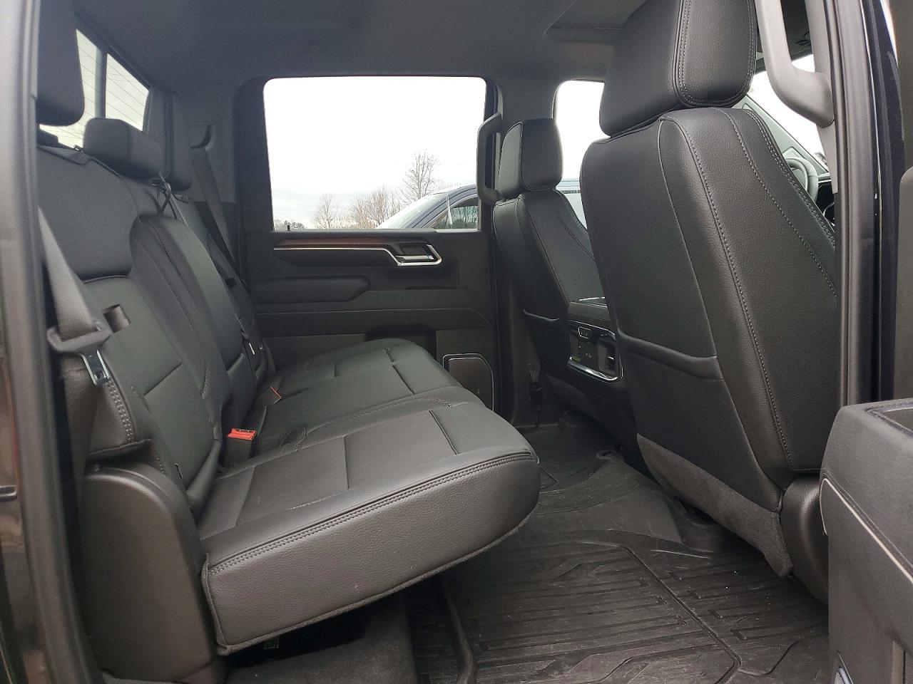 2025 GMC Sierra