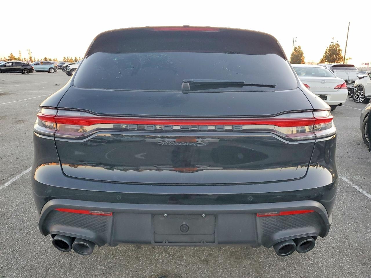 2023 PORSCHE Macan
