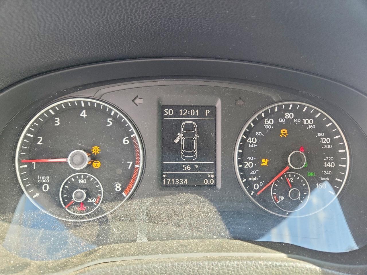 2014 VOLKSWAGEN Passat